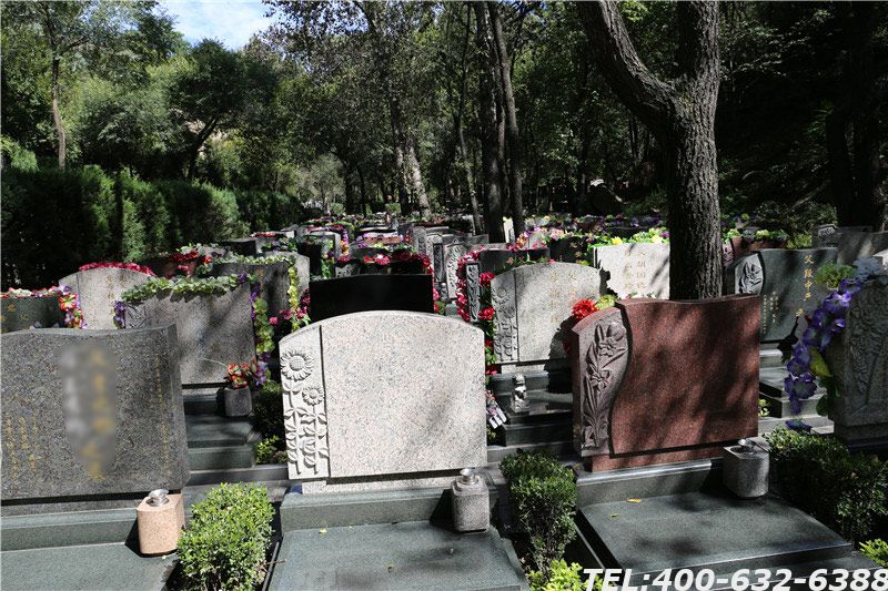 北京八达岭陵园最低墓地价格表是什么呢？北京八达岭陵园怎么样？