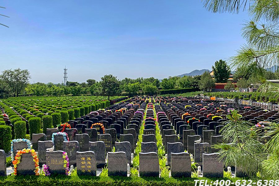 北京东郊殡仪馆收费价格表在哪里？有丧礼大厅吗？