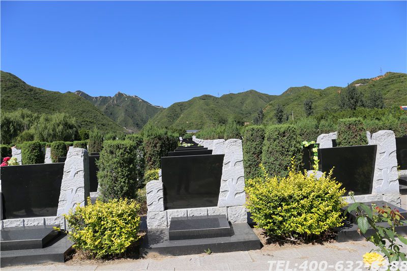 北京佛山陵园二区墓地价格是否公正，选择的理由是什么