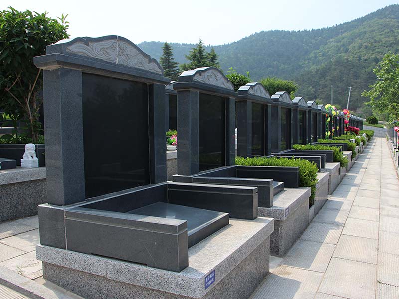 北京德陵公墓碑型，可谓各有千秋
