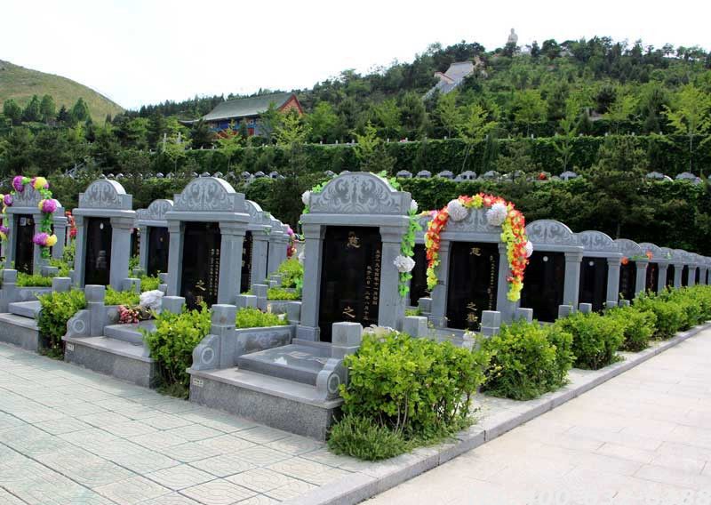 秋高气爽出游季，灵山宝塔陵园，感恩回馈活动进行中