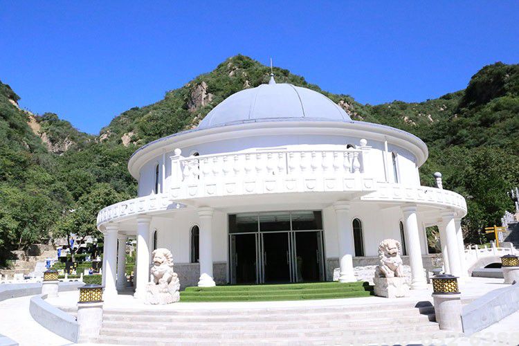 怀柔九公山长城纪念林陵园环境怎么样？怀柔九公山长城纪念林陵园价格亲民吗？
