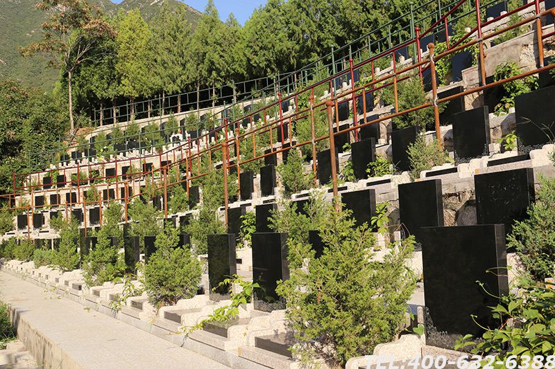 北京八宝山墓地价格记录表在哪里查？买墓地要什么程序？