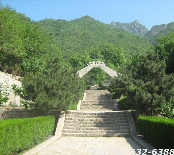 九公山长城纪念林陵园怎么样？园内的面积大吗？