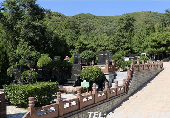 重庆金山陵园墓地价格怎么样 陵园参观要注意什么