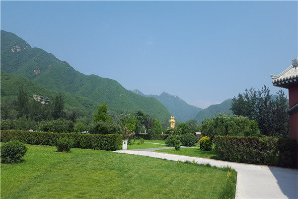 凤凰山陵园-山脉 凤凰山陵园-山脉
