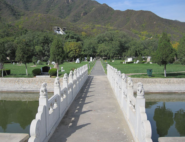 北京天寿陵园在哪里?天寿陵园是绿树成荫的风水宝地