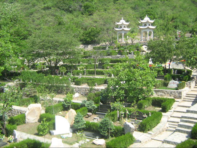 北京九公山长城纪念林环境及墓地风水分析